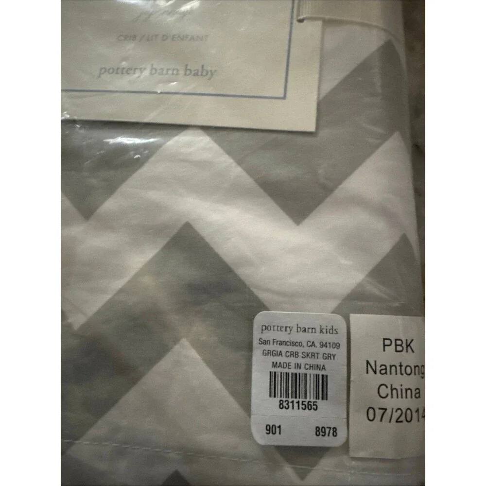Pottery Barn Baby PBB Georgia Chevron Bed Skirt 16
